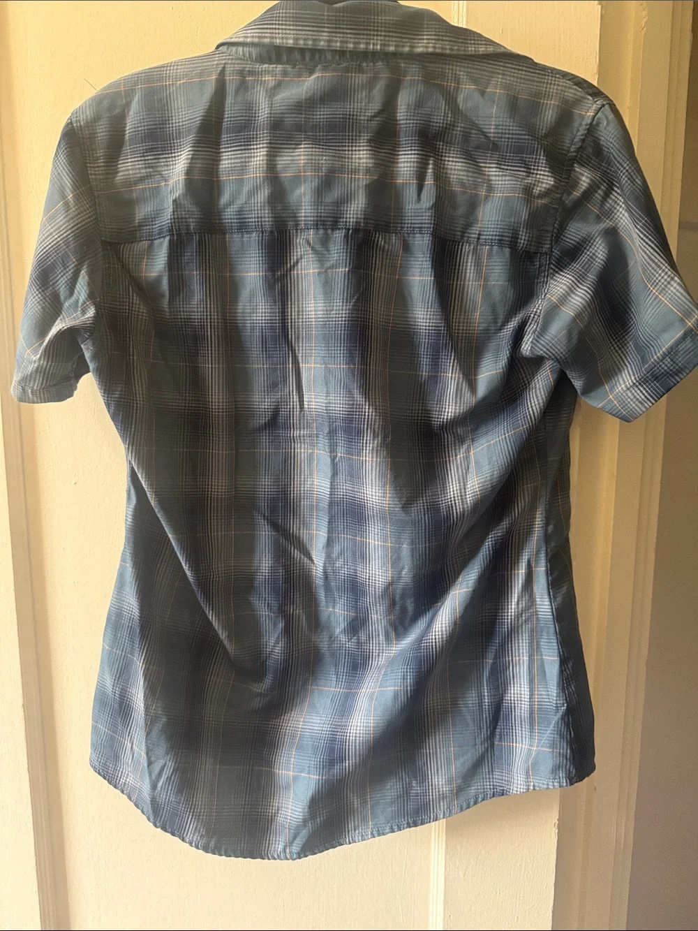 Dixxon | THE SEA MIST BAMBOO SHORT SLEEVE | Size M | Like New - Picture 3 of 4